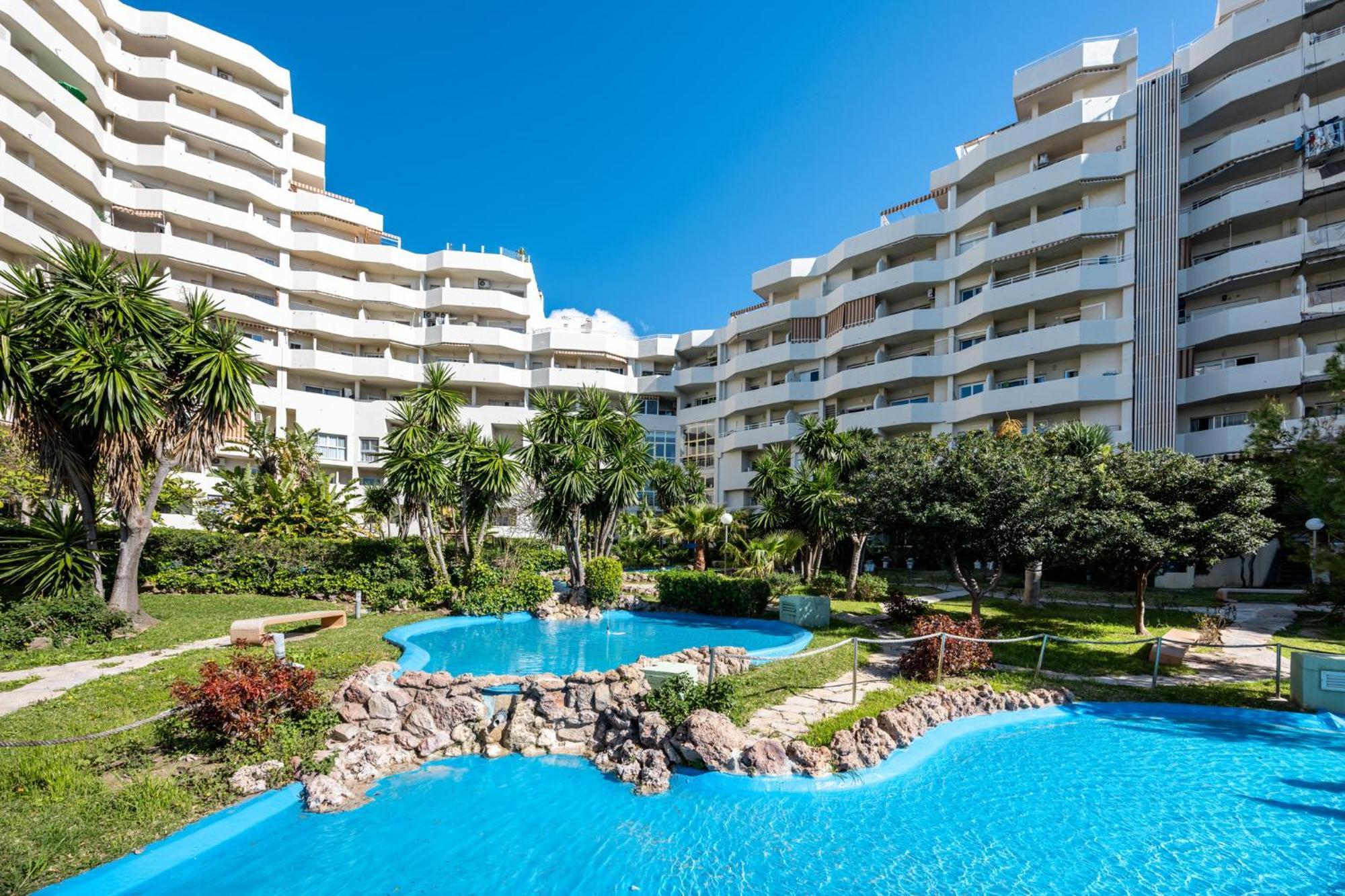 Benalbeach Premium Apartments By Alfresco Stays 베날마데나코스타 외부 사진